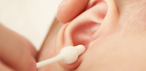 Puesta de pendientes respetuosa